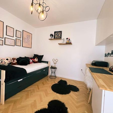 Cosy Penthouse - Large Balconies With Views - 5Min Disneyland Serris Buitenkant foto
