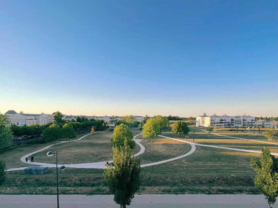 Cosy Penthouse - Large Balconies With Views - 5Min Disneyland Serris Buitenkant foto